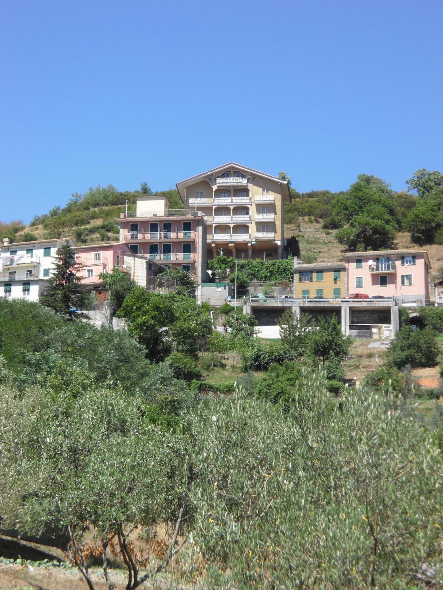 Albergo Caprile Uscio Екстериор снимка